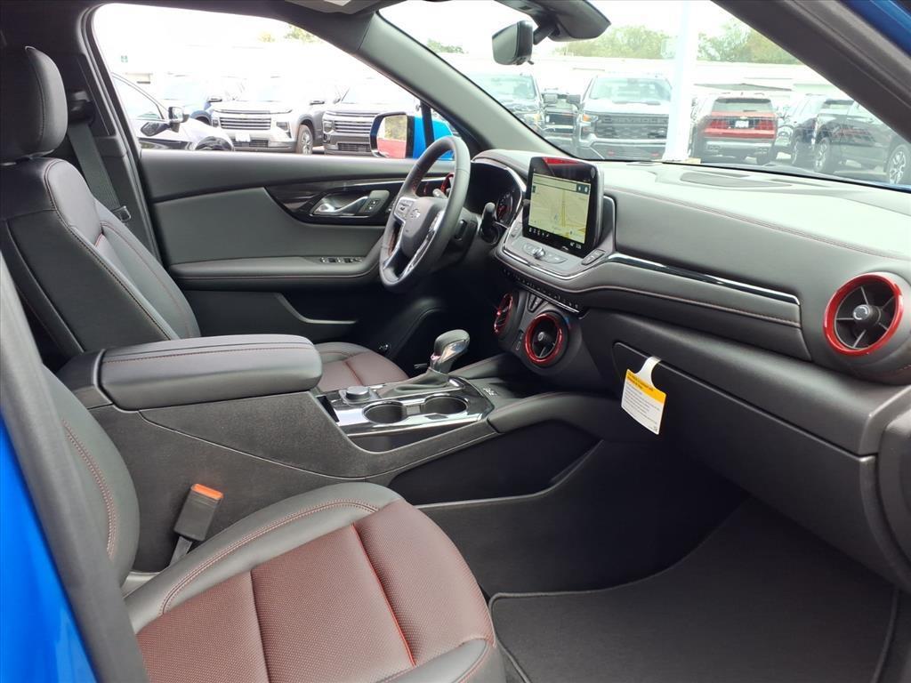 new 2025 Chevrolet Blazer car, priced at $41,620