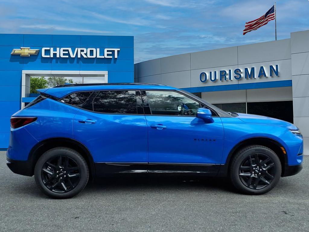 new 2025 Chevrolet Blazer car, priced at $41,620