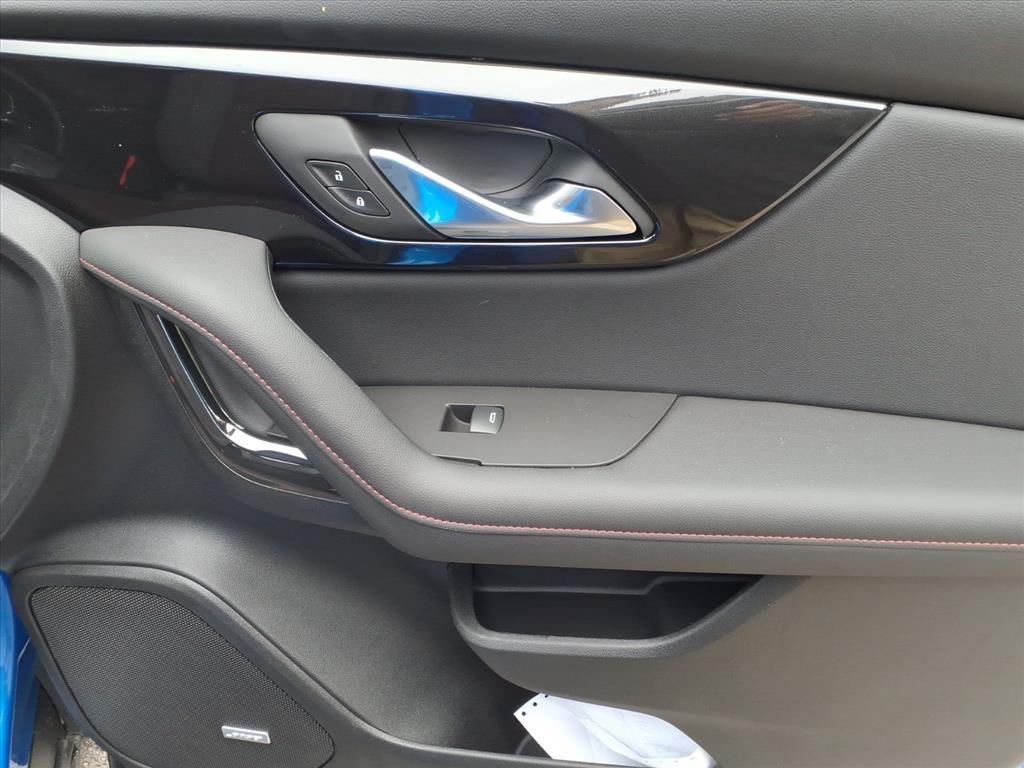 new 2025 Chevrolet Blazer car, priced at $41,620