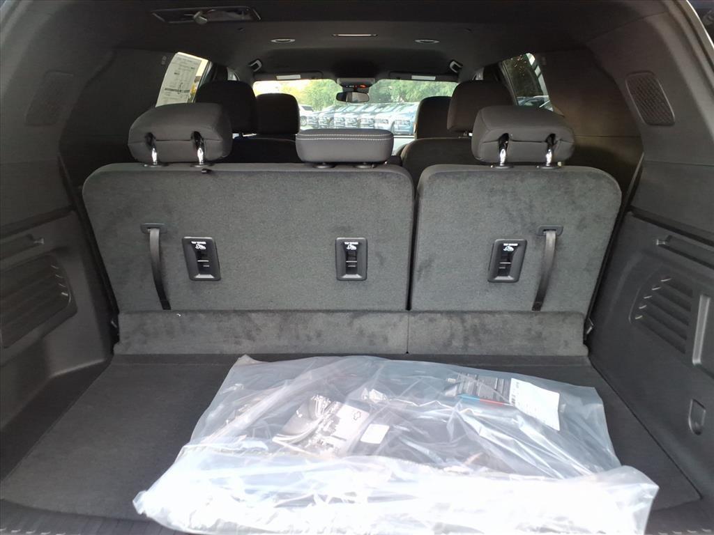 new 2026 Chevrolet Traverse car, priced at $38,620