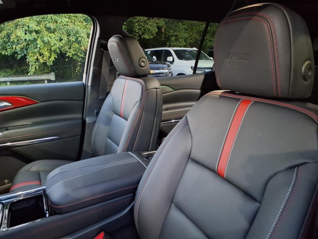 new 2026 Chevrolet Traverse car, priced at $57,455