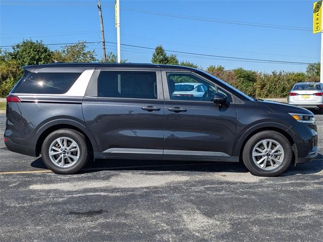 used 2022 Kia Carnival car, priced at $27,885