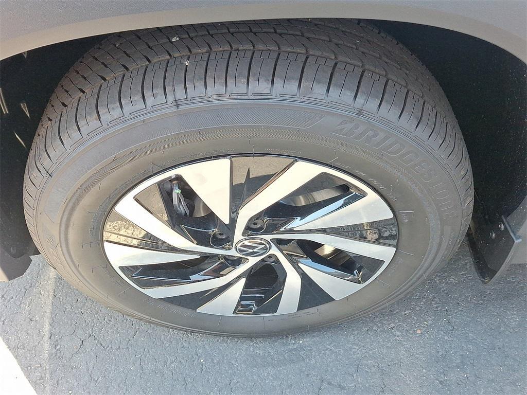 new 2025 Volkswagen Tiguan car, priced at $33,416
