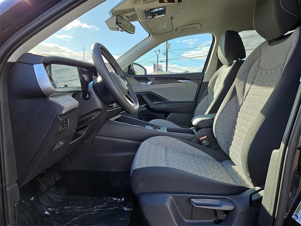 new 2025 Volkswagen Tiguan car, priced at $32,446