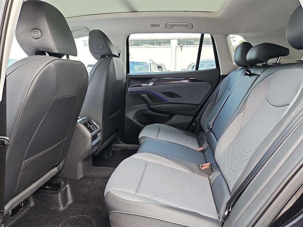 new 2025 Volkswagen Tiguan car, priced at $37,946