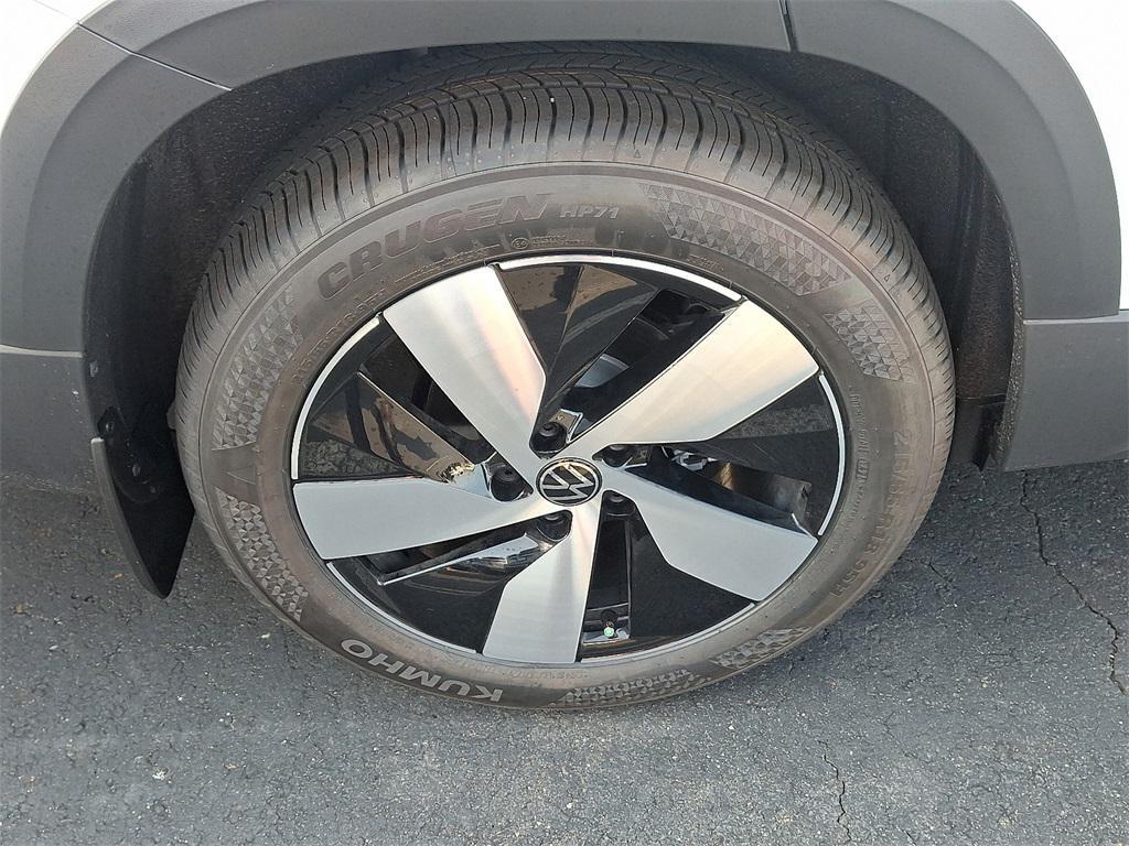 new 2025 Volkswagen Taos car, priced at $28,711