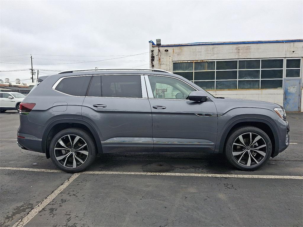new 2025 Volkswagen Atlas car, priced at $56,831