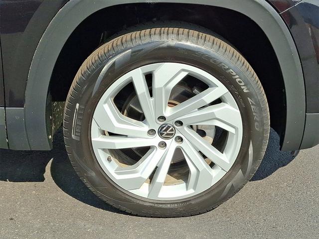 used 2022 Volkswagen Atlas car, priced at $29,999