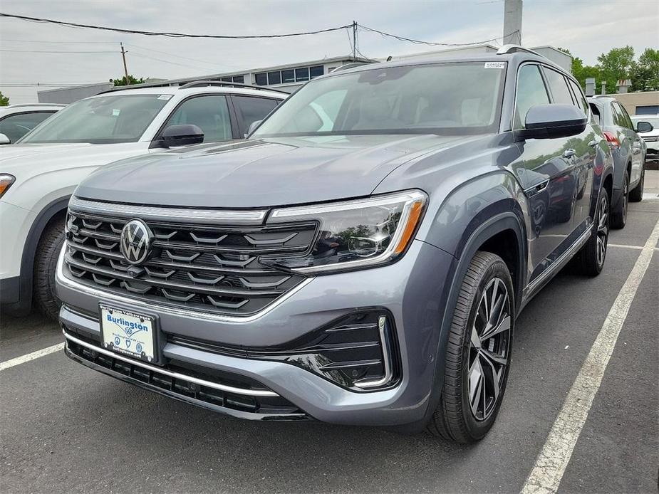 new 2024 Volkswagen Atlas car, priced at $56,316