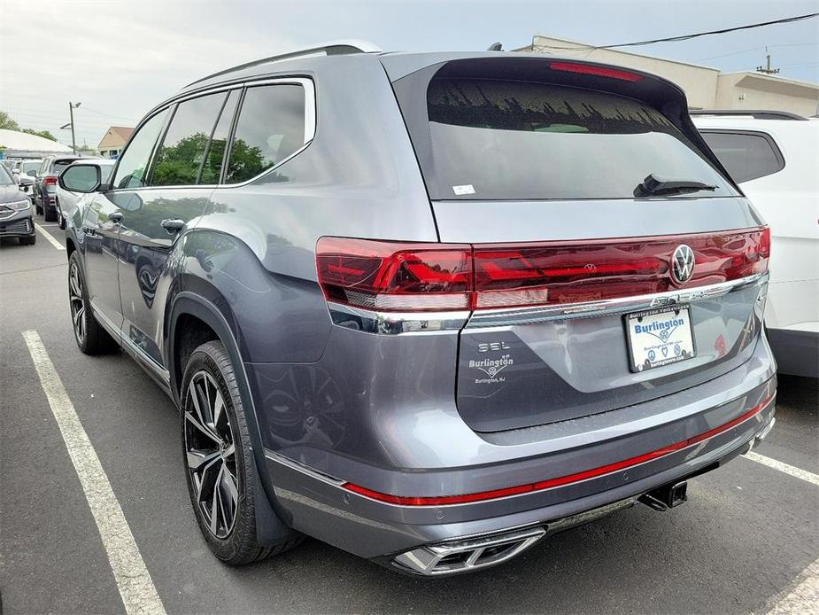 new 2024 Volkswagen Atlas car, priced at $56,316