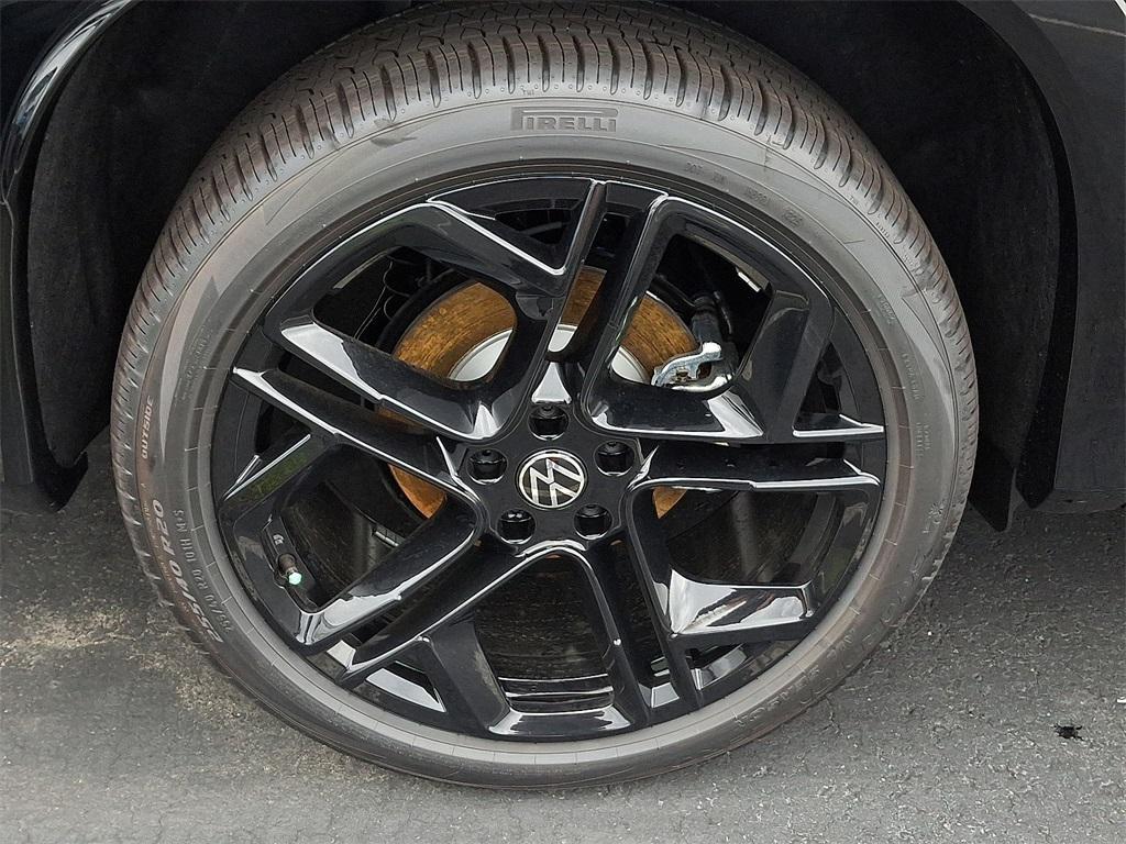 new 2025 Volkswagen Tiguan car, priced at $39,081