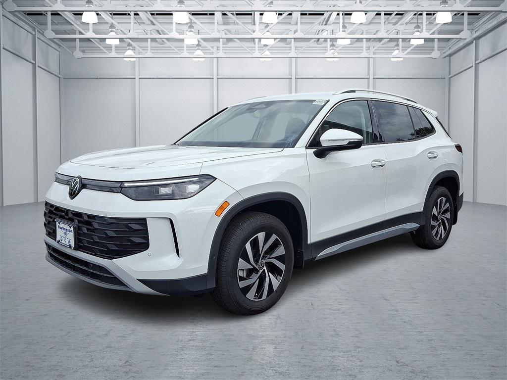 new 2025 Volkswagen Tiguan car, priced at $33,416