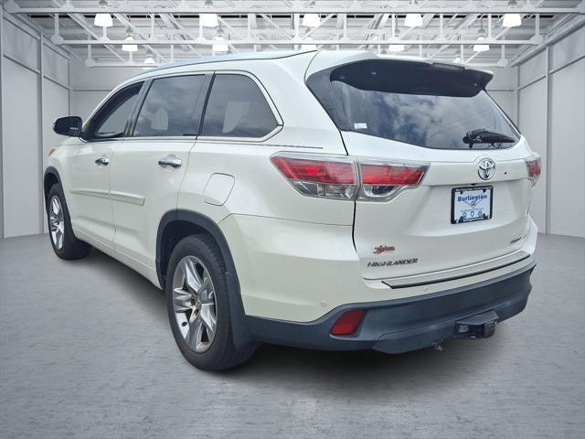 used 2015 Toyota Highlander car, priced at $17,498