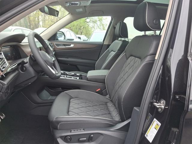 new 2025 Volkswagen Atlas car, priced at $56,136