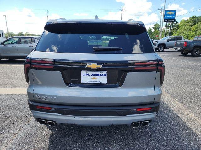 new 2025 Chevrolet Traverse car, priced at $43,030