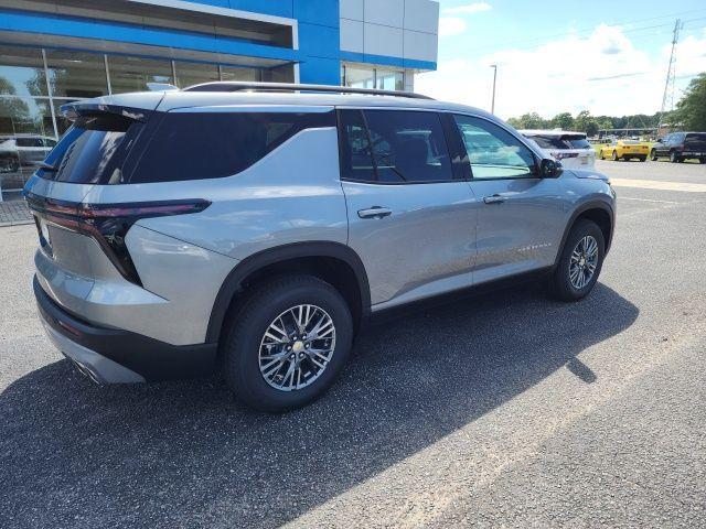new 2025 Chevrolet Traverse car, priced at $43,030