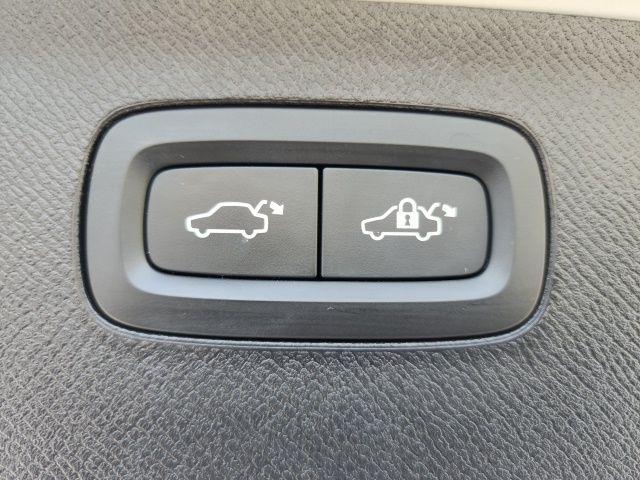 used 2022 Volvo XC90 car, priced at $37,900