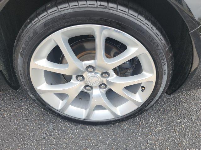 used 2017 Buick Regal car, priced at $15,900