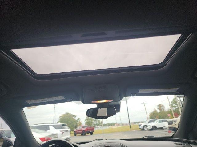 used 2017 Buick Regal car, priced at $15,900