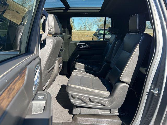 used 2021 Chevrolet Suburban car, priced at $44,000