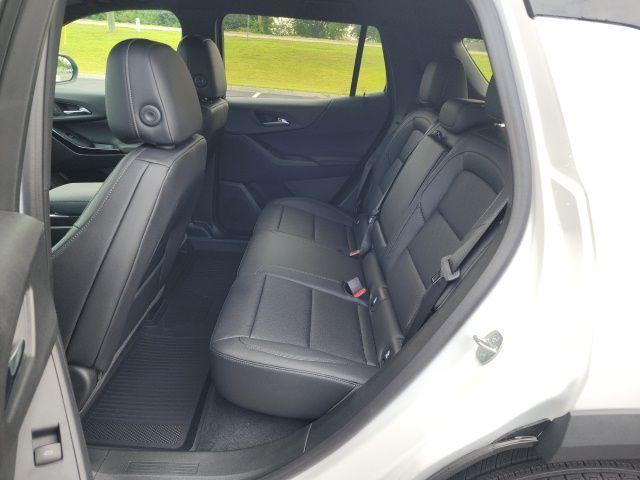 new 2026 Chevrolet Equinox car, priced at $33,475