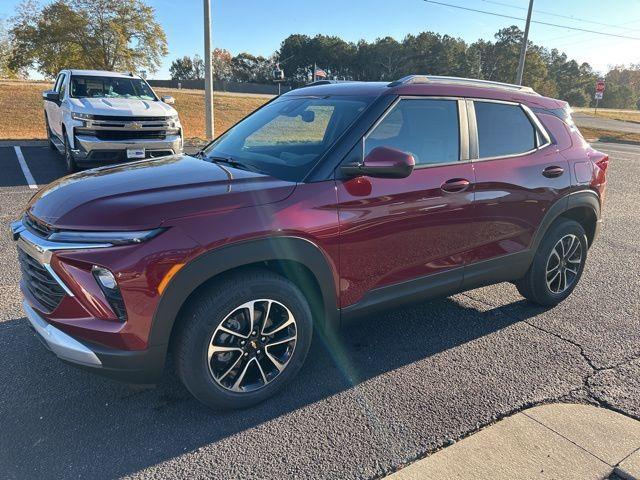 new 2025 Chevrolet TrailBlazer car, priced at $28,765