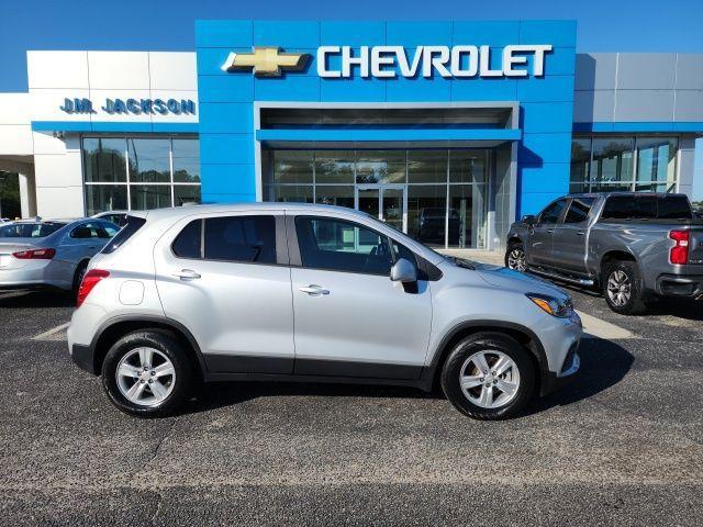 used 2022 Chevrolet Trax car, priced at $18,900