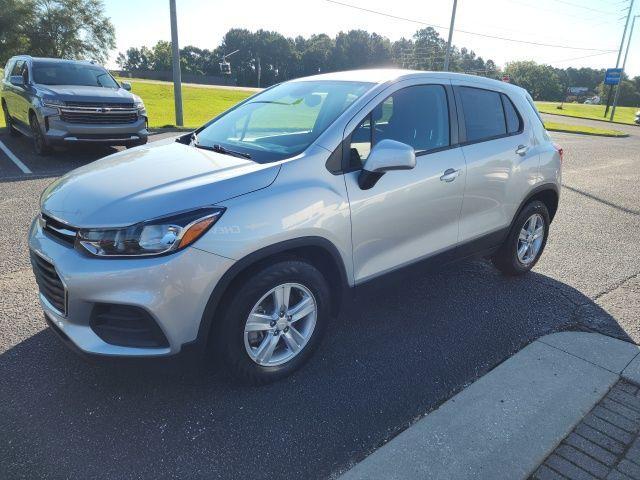 used 2022 Chevrolet Trax car, priced at $18,900