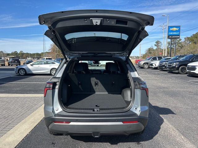 new 2025 Chevrolet Equinox car, priced at $33,270