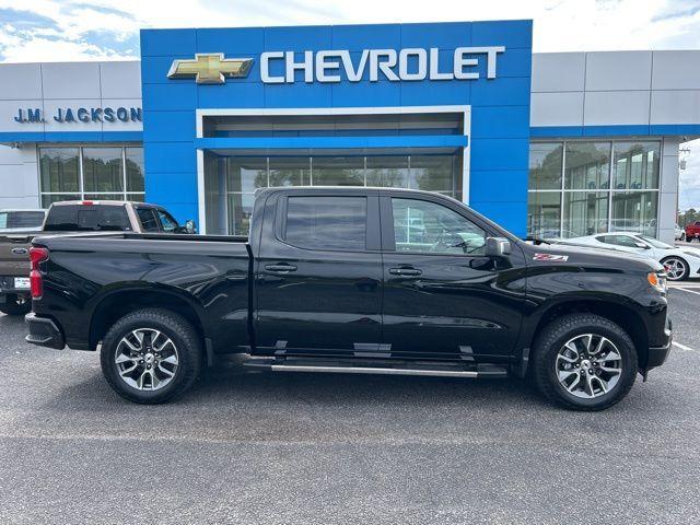 new 2025 Chevrolet Silverado 1500 car, priced at $65,165