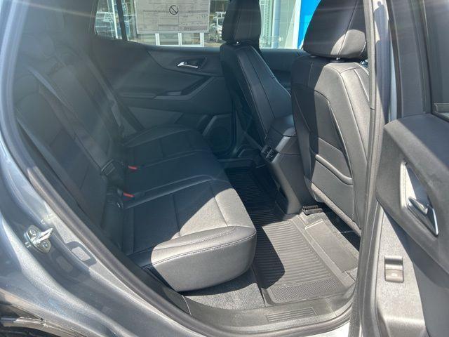 new 2026 Chevrolet Equinox car, priced at $32,380