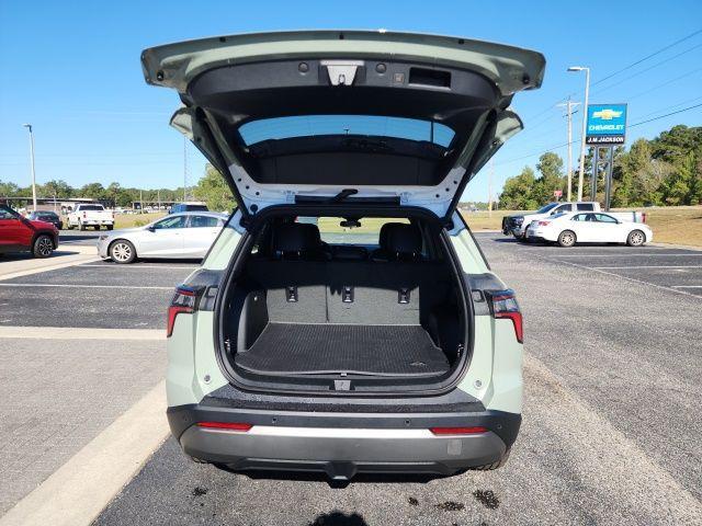 new 2026 Chevrolet Equinox car, priced at $34,005