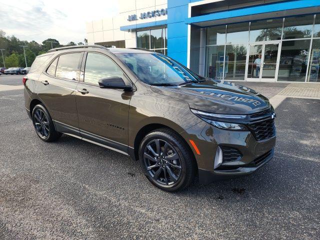 used 2024 Chevrolet Equinox car, priced at $29,900