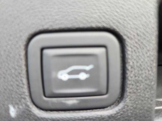 used 2024 Chevrolet Equinox car, priced at $29,900