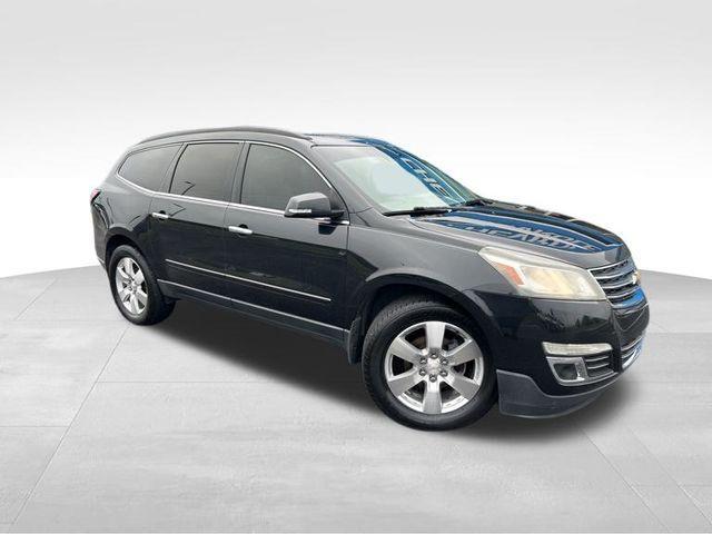 used 2014 Chevrolet Traverse car, priced at $9,900