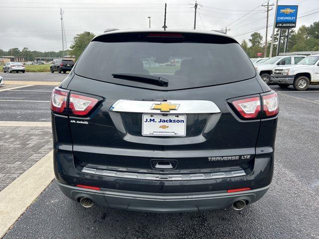 used 2014 Chevrolet Traverse car, priced at $9,900