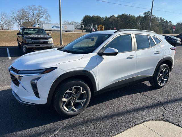 new 2025 Chevrolet Trax car, priced at $25,510