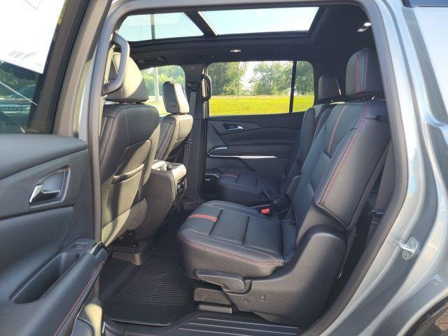 new 2025 Chevrolet Traverse car, priced at $57,460