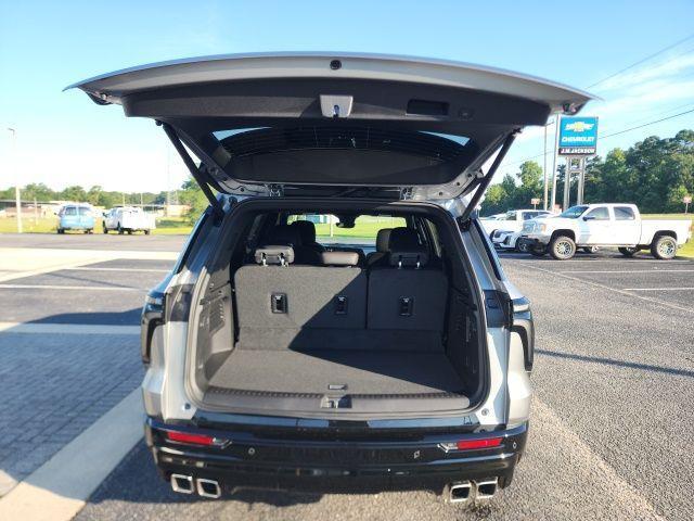 new 2025 Chevrolet Traverse car, priced at $57,460