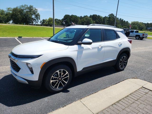 new 2026 Chevrolet TrailBlazer car, priced at $29,575