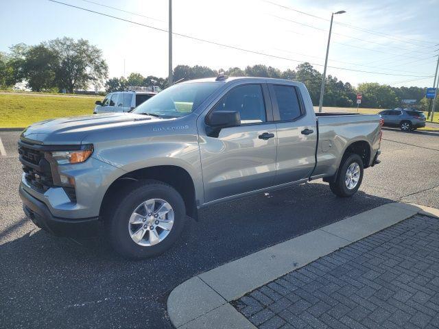 new 2025 Chevrolet Silverado 1500 car, priced at $42,330