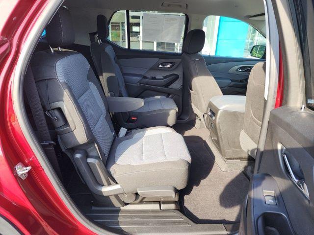 used 2018 Chevrolet Traverse car, priced at $19,900