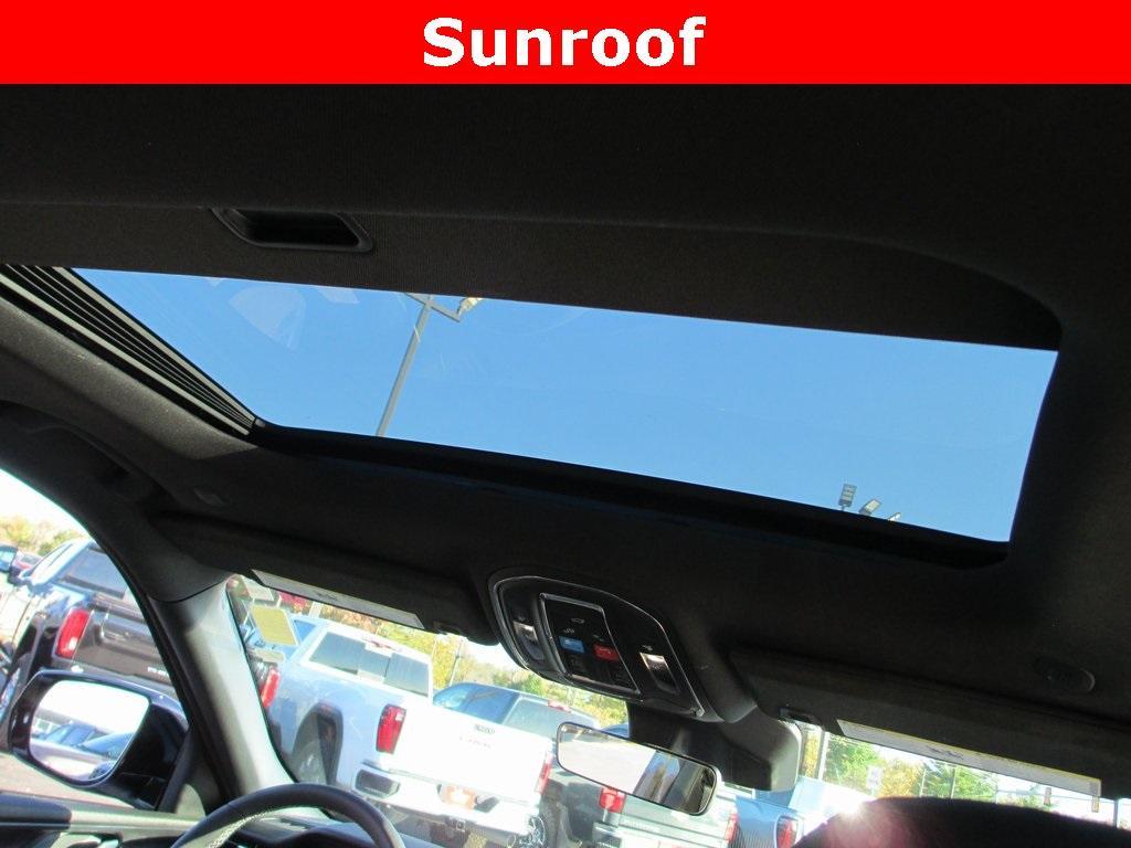 used 2025 Jeep Grand Cherokee car, priced at $35,995