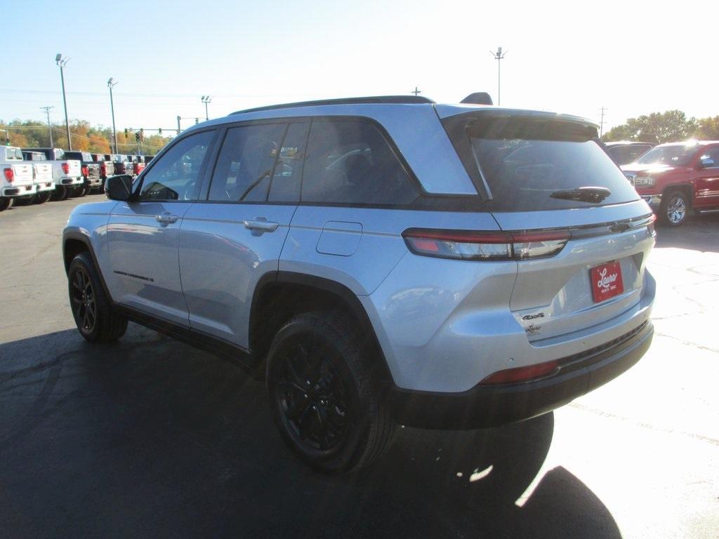 used 2025 Jeep Grand Cherokee car, priced at $35,995