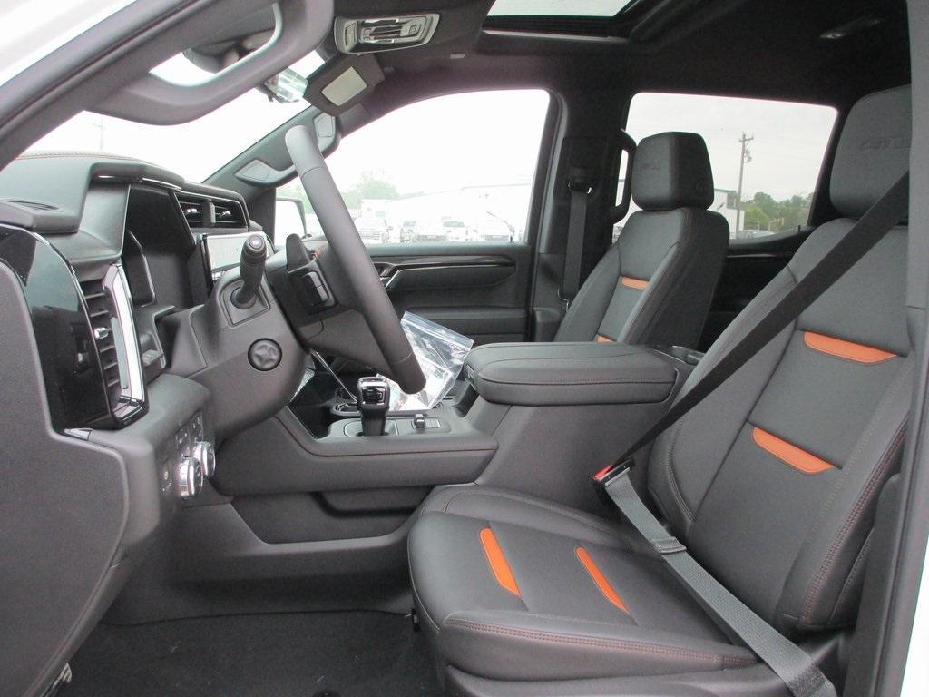 new 2025 GMC Sierra 1500 car, priced at $65,049