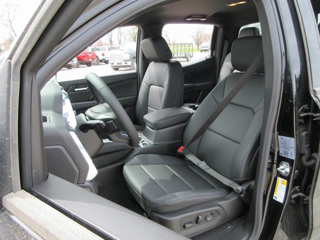 new 2025 GMC Canyon car, priced at $44,934