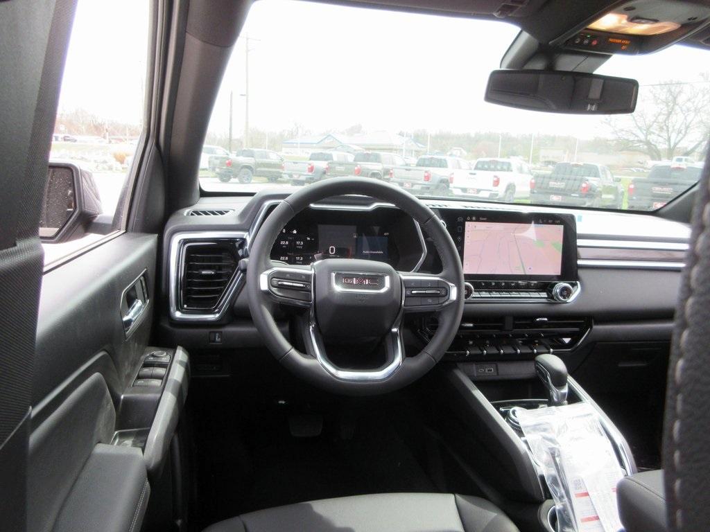 new 2025 GMC Canyon car, priced at $44,934