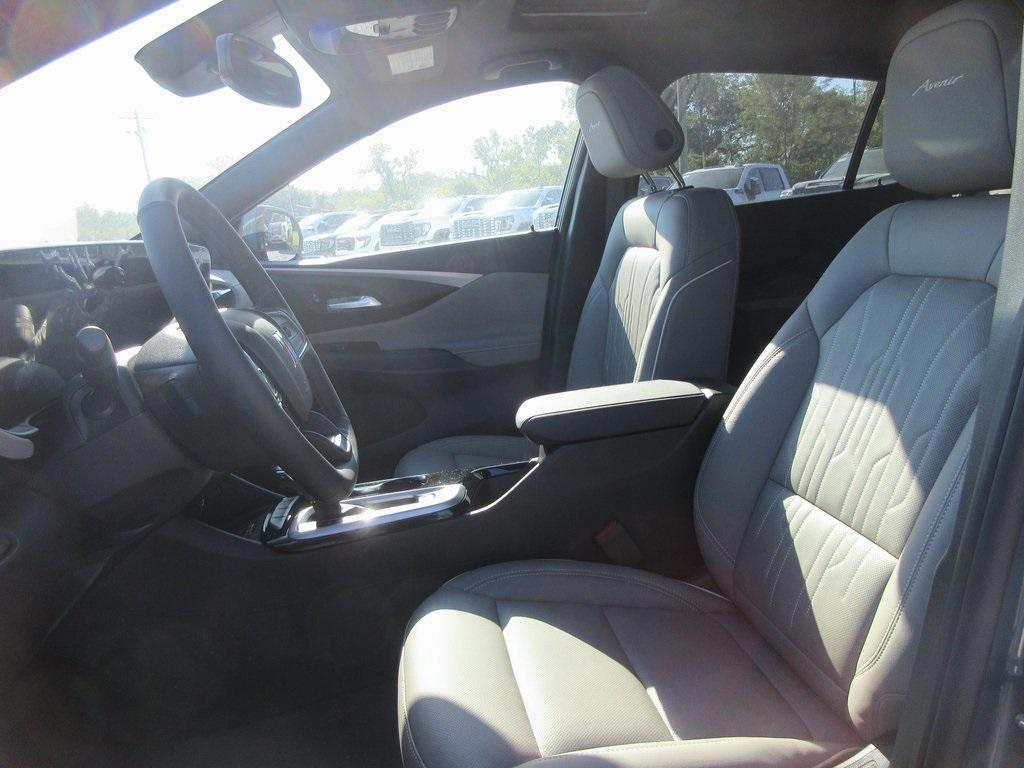 new 2025 Buick Envista car