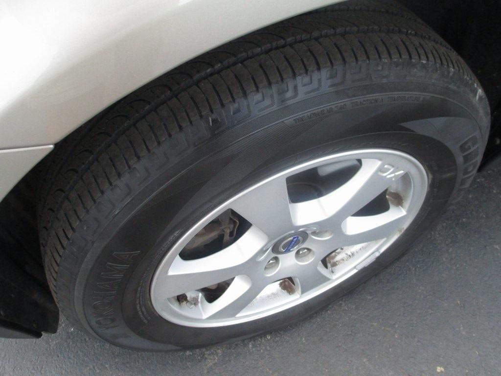 used 2012 Volvo XC60 car, priced at $8,995