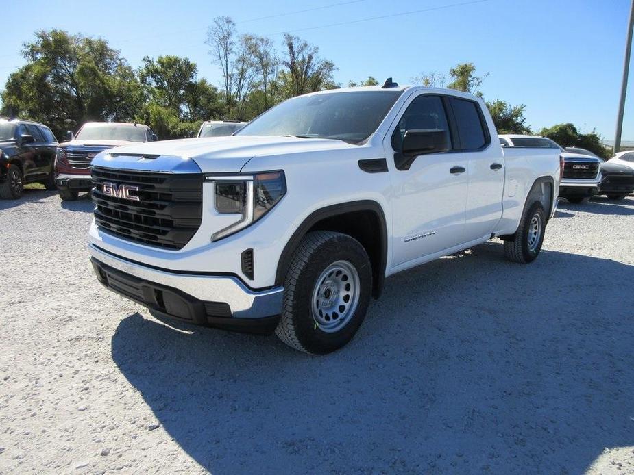 new 2025 GMC Sierra 1500 car, priced at $41,825